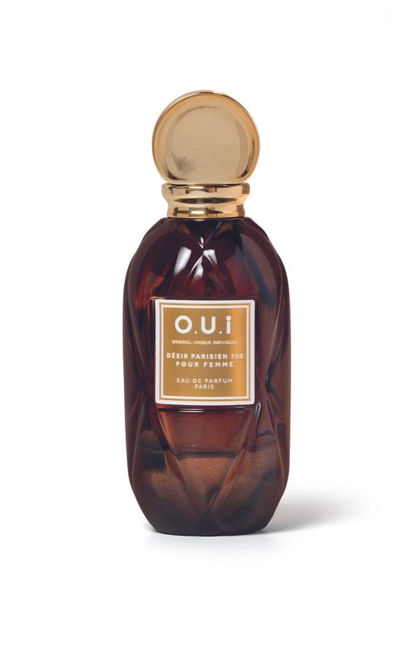 Désir Parisien 750 Pour Femme (O.U.i) combina frésia, flor de laranjeira, praliné, baunilha, âmbar e musk em uma fragrância inspirada nas noites de Paris. Assinado pelo perfumista Fabrice Pellegrin, o perfume, disponível no site da O.U.i, aposta em uma feminilidade sofisticada e sensual