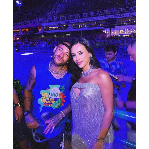 Neymar e Bruna Biancardi casados! Casamento foi oficializado por juiz na mansão do casal e em comunhão parcial de bens, diz jornalista