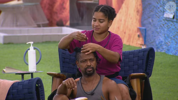 Segundo a psicologia, pessoas como o Leandro, o Boneco do 'BBB 26', que permanecem mais quietas em conversas podem, na verdade, apresentar um nível de reflexão mental mais profundo do que a maioria.