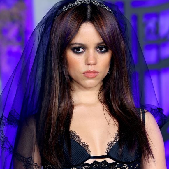 2022: na première de 'Wandinha', Jenna Ortega já encarnava a personagem em estilo e aparência