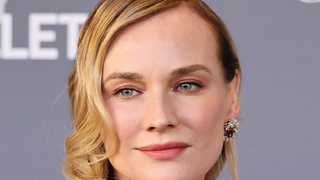 'Incrível para acalmar minha pele sensível': encontrei no Mercado Livre o creme usado de Diane Kruger, aos 50 anos, para sua rejuvenescedora rotina de skincare