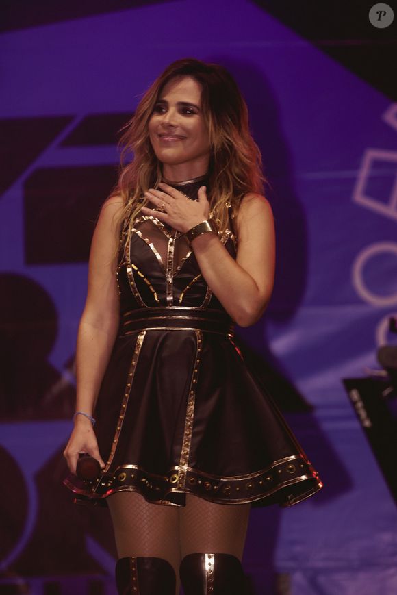 Wanessa Camargo sobe ao palco da casa de shows Qualistage, uma das mais populares da capital carioca, para celebrar os 25 anos de carreira