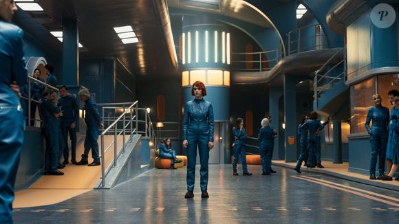 O elenco de 'O Refúgio Atômico' reúne atores renomados do cenário espanhol e latino-americano, incluindo Miren Ibarguren, Joaquín Furriel, Natalia Verbeke e Carlos Santos