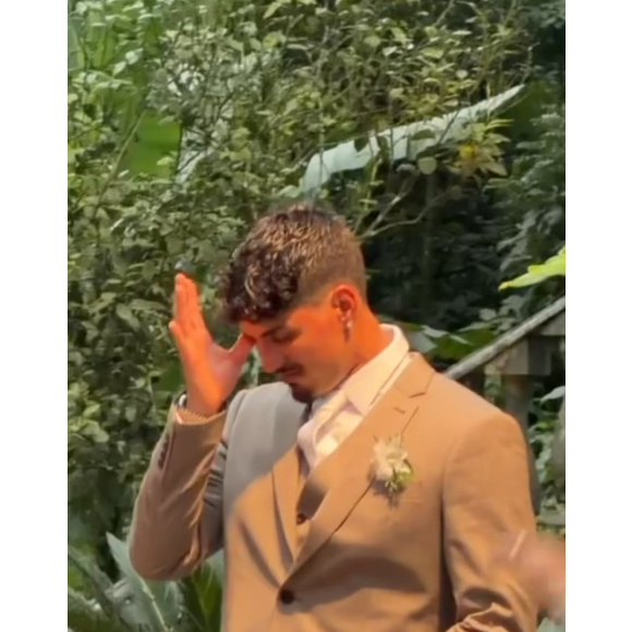 Gabriel Medina confirmou a perda do primeiro filho com Isabella Arantes poucos dias depois de revelar a gravidez durante os votos de casamento. Segundo o ge, o surfista preferiu não dar detalhes sobre o ocorrido