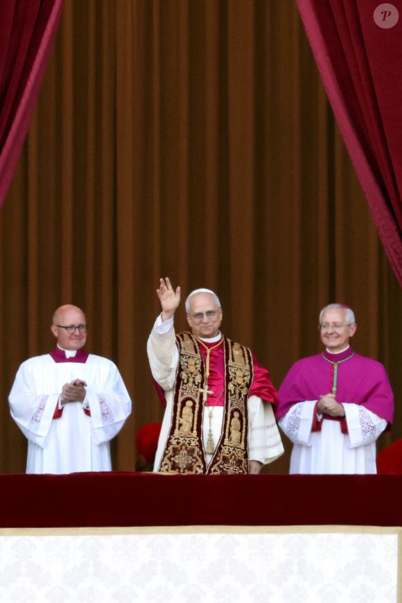 Papa Leão XIV: ‘Costumávamos provocá-lo sobre ser papa porque ele sempre teve aquele jeito sagrado’, disse irmão