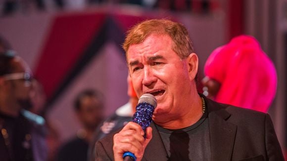35 mil hectares, 25 casas, 4 pistas de pouso, sede com 16 quartos, 10 lagos e muito espaço para criação de gado: Amado Batista, 51 anos de carreira, tem fazenda de R$ 800 milhões, um paraíso no Mato Grosso