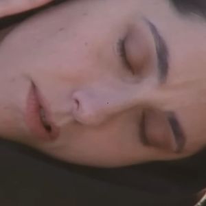 Morte de Diná (Christiane Torloni) acontece no capítulo de quinta-feira, 16 de outubro, na novela A Viagem