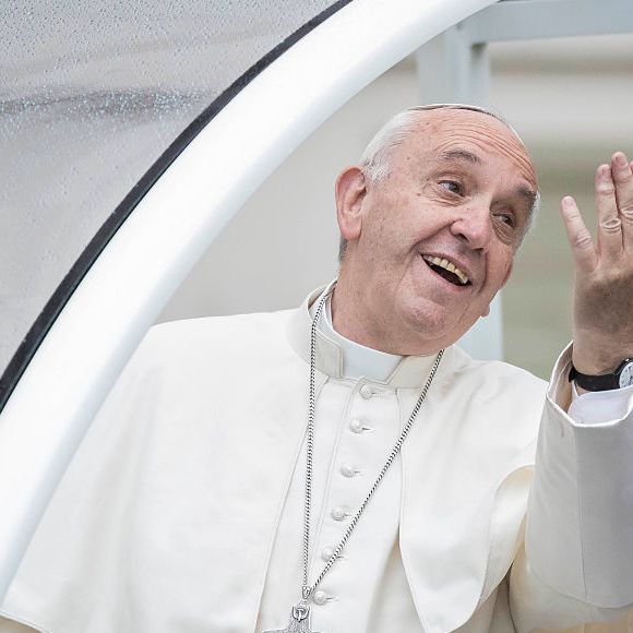 2016: Papa Francisco chega para celebrar uma Audiência Jubilar extraordinária no Ano Santo da Misericórdia