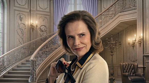 'Vilã execrável': após 14 anos sumida da Globo, Bia Seidl volta como mãe manipuladora de CEO em 'Uma Babá Milionária'. Conheça a inédita novela vertical do Globoplay!