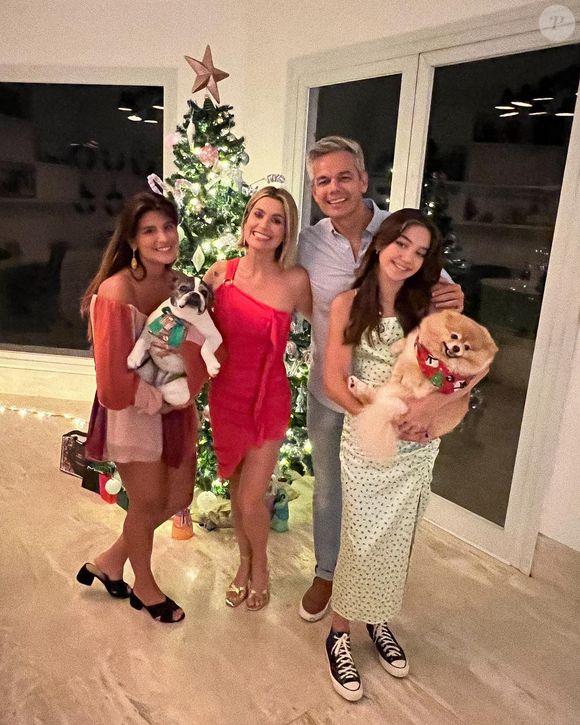 Giulia Costa, com o amadurecimento, mudou seu estilo nas redes sociais