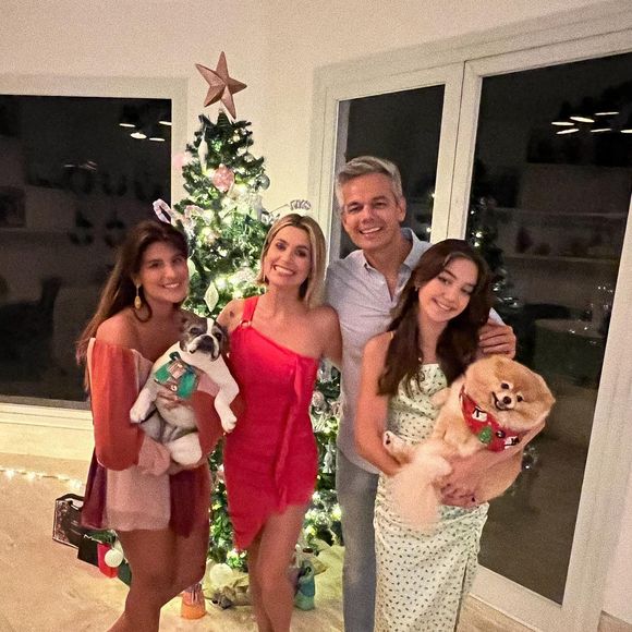 Giulia Costa, com o amadurecimento, mudou seu estilo nas redes sociais