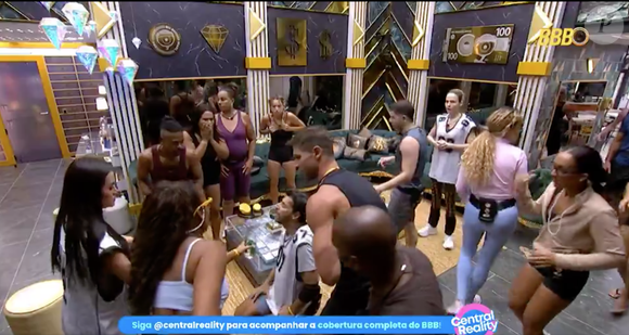 Alberto Cowboy se engasgou enquanto tomava água e acabou passando mal com falta de ar