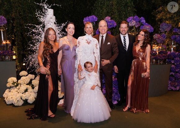 Roberto Justus com todos os filhos