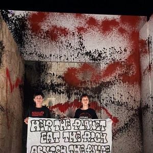 Mansão de Messi foi vandalizada
