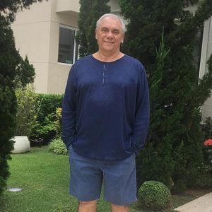 Marcelo Rezende buscou em Lair Ribeiro tratamento alternativo ao câncer, mas doença não regrediu e apresentador morreu em setembro de 2017