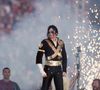 Conhecido como Rei do Pop, artista transformou a indústria musical e segue gerando receitas milionárias mesmo após a morte