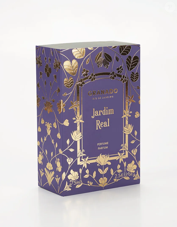 O Jardim Real, da Granado, é uma fragrância que combina o frescor luminoso da flor de laranjeira e da magnólia com o toque especiado da pimenta rosa. A composição também apresenta um fundo de sândalo e patchouli, criando uma proposta floral com nuances amadeiradas