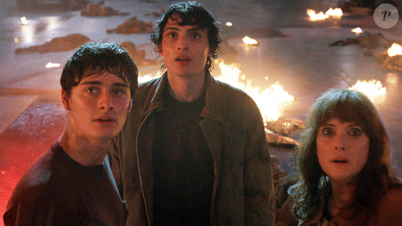 Abaixo-assinado contra 'Stranger Things' chegou a 280 mil assinaturas e muitas críticas de internautas nas redes sociais