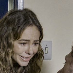 Reencontro emocionante de Heleninha (Paolla Oliveira) com o irmão Leonardo (Guilherme Magon) foi uma das cenas mais comoventes de 'Vale Tudo'