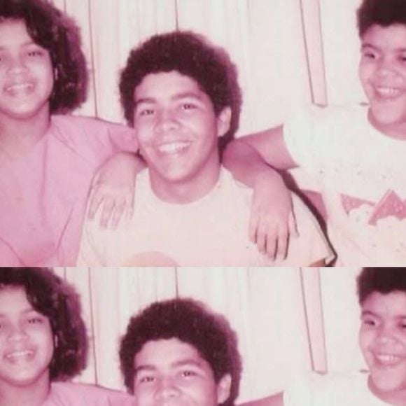 Conhecido no círculo familiar como “um menino”, como o próprio Gil costumava chamá-lo, Pedro teve seu corpo encaminhado diretamente da UTI para a capela do hospital, onde já o aguardavam a mãe, Sandra Gadelha Moreira, a tia Léa Gadelha Milon, as irmãs Marília, Nara, Preta e Maria, a cantora Gal Costa e mais familiares.