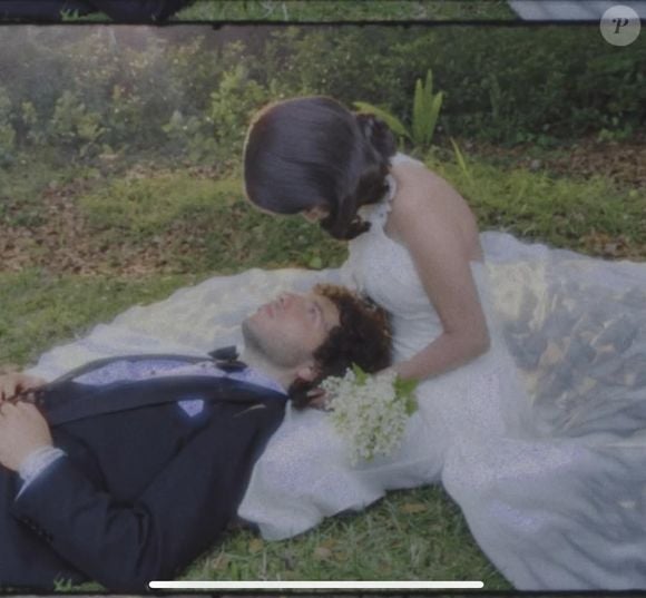 Casamento surpresa de Selena Gomez e Benny Blanco aconteceu em Santa Barbara, nos EUA