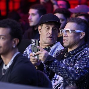 Sergio Mallandro também acompanhou evento de luta de boxe sem luvas