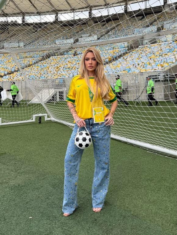 Karoline Lima ironizou os comentários sobre sua aparência e afastou os rumores de gravidez