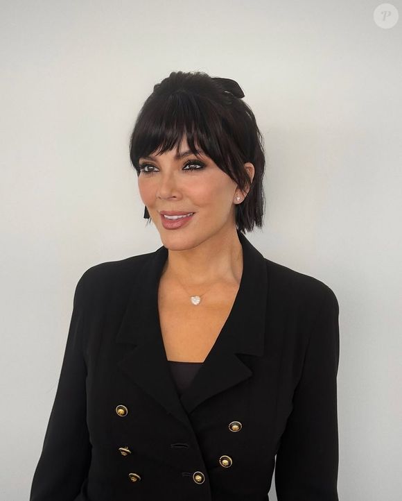 Kris Jenner chocou a web ao aparecer completamente rejuvenescida recentemente