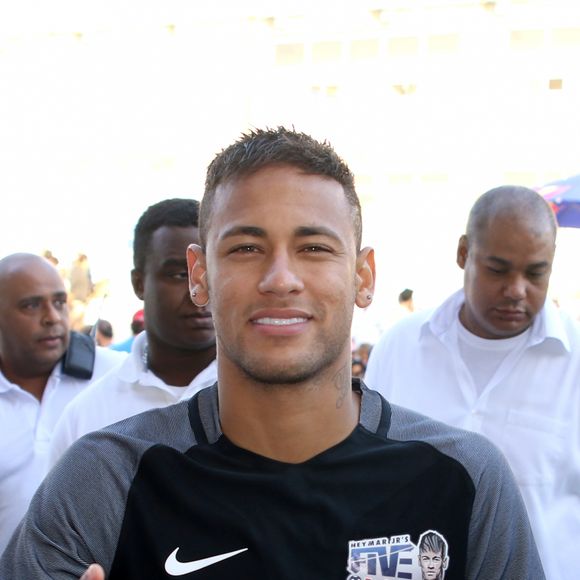 Neymar fez uma participação em filme de Vin Diesel com Samuel L. Jackson