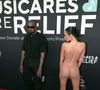 Bianca Censori também se veste de maneira pouco apropriada na frente dos enteados e isso irritaria bastante Kim Kardashian. Informações são do tabloide In Touch