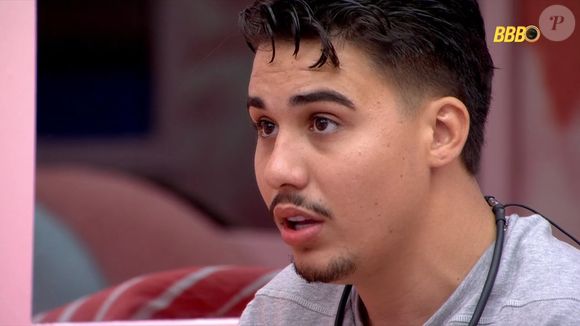 Pedro teria tentado beijar Jordana à força no 'BBB 26'
