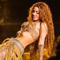 Dieta com omelete, sopa e 'truque' com água de coco após o treino: os segredos simples do corpo definido de Shakira, atração do show em Copacabana, aos 49 anos