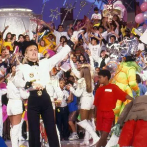 'Xou da Xuxa' ocupava praticamente toda a manhã de segunda a sábado, das 8h às 13h, em abril de 1990; passados 35 anos, Globo não tem nenhum programa infantil nessa faixa