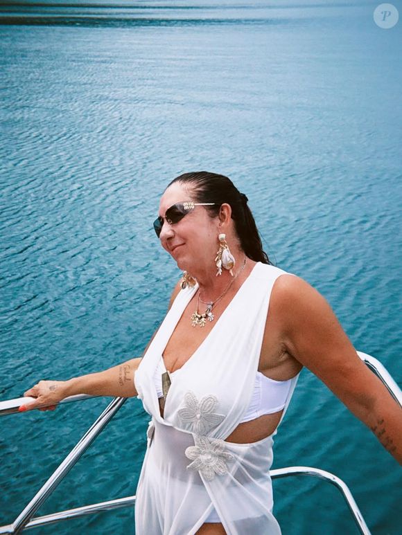 A mãe de Virgínia Fonseca contou que uma vidente previu seu casamento com Mário Serrão, além da ascensão financeira da família. A declaração foi feita em programa do SBT e repercutiu nas redes sociais