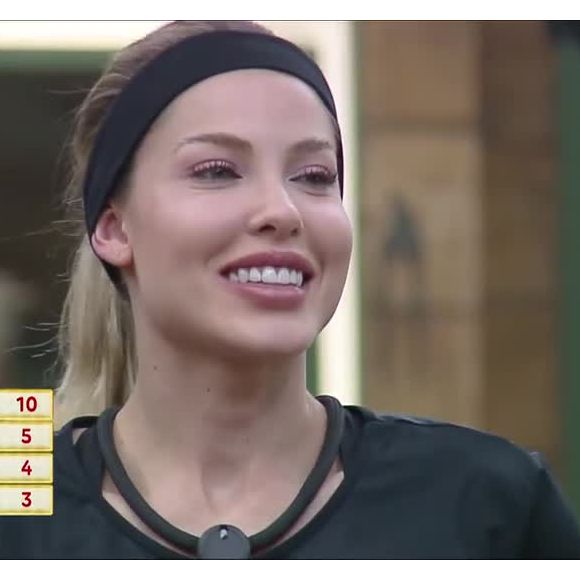 Saory Cardoso em ‘A Fazenda’: ‘Pegou o Gusttavo Lima quando ele estava casado ou solteiro? Você era amante? Não responde, né? Amante não tem lar’