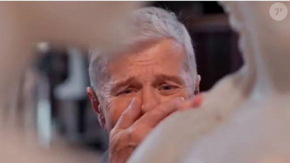 Kasper (Miguel Falabella) e Maggye (Mell Muzzillo) se surpreendem quando Bagdá pergunta se pode ficar um tempo em sua casa.