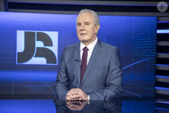 Jornalista Celso Freitas deixou a Record em 2025 após 21 anos; desde 2004, ele apresentava o 'Jornal da Record'