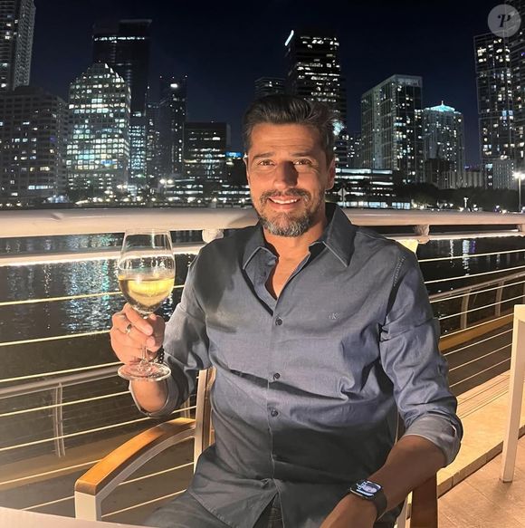 Aos 49 anos, Alberto Cowboy volta à casa mais vigiada do Brasil mais maduro, empresário e com uma trajetória que mistura nostalgia, controvérsias e novas expectativas