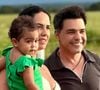 Zezé Di Camargo, Graciele Lacerda e filha de 1 ano vão receber indenização; Justiça crava R$ 35 mil após mulher atacar aparência da bebê no Ano Novo: 'Conduta desumana e perversa'