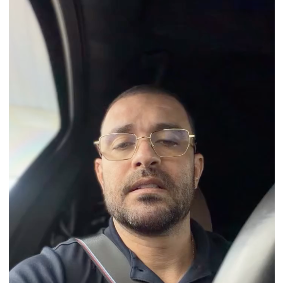 Diogo Nogueira se pronunciou neste sábado (17) negando os rumores de namoro com Wic Tavares, quem disse ser apenas uma amiga
