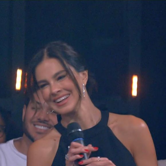 Vera Viel apareceu de surpresa para Rodrigo Faro no 'Domingão'