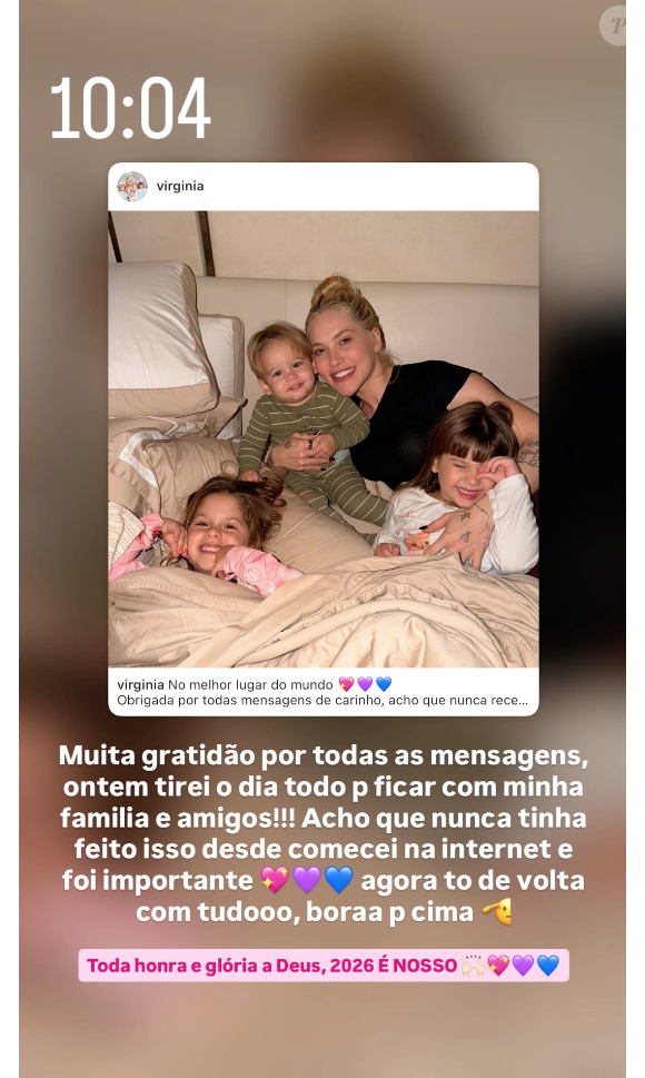 "Ontem tirei o dia todo pra ficar com minha família e amigos! Acho que nunca tinha feito isso desde que comecei na internet e foi importante", escreveu Virgínia