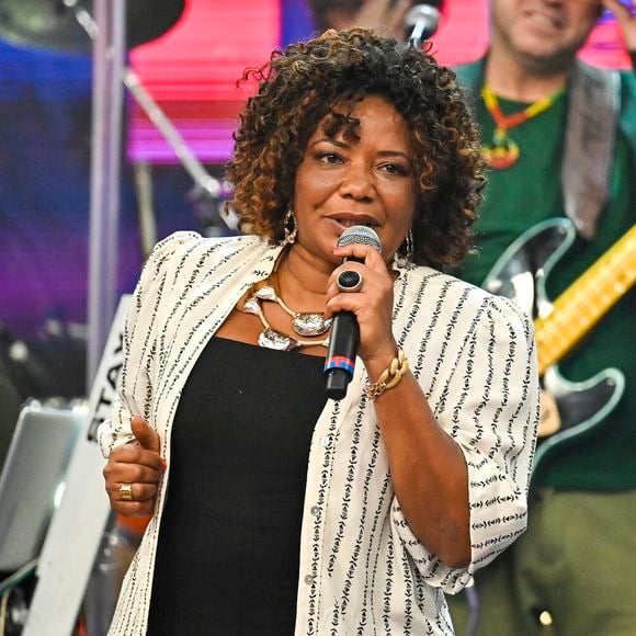 Claudia Leitte revoltou Margareth Menezes por deixar de cantar a palavra 'Iemanjá' em música: 'Muito digno que a gente respeite as religiões de matriz africana'