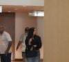 Em passeio por shopping no Rio, Sophie Charlotte e Xamã chamaram atenção pela sintonia nos looks amplos