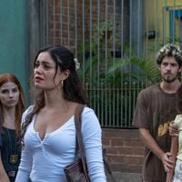 Namoro discreto nos bastidores de 'Três Graças': ator importante na novela assume relacionamento com neta de Betty Faria. 'Auge da minha felicidade'