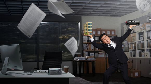 'A Vida dos Sonhos do Sr. Kim': após perder tudo, um ex-executivo precisa se reinventar e descobrir quem é fora do mundo corporativo