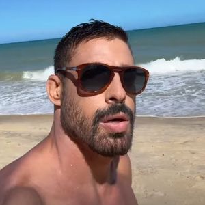 Longe das gravações, Cauã Reymond mostrou que segue cuidando do corpo 'sem preguiça'