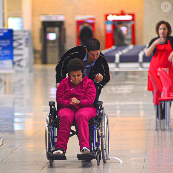 Cláudia Rodrigues sofreu com morte trágica do irmão, que atentou contra a própria vida por desilusão no amor. Passados 3 anos, pai da humorista morreu de câncer