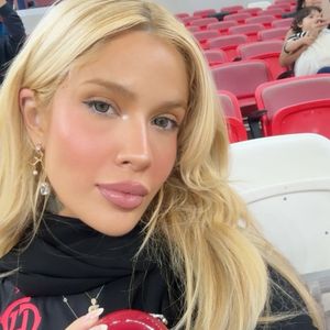 Karoline Lima também participou da ação de marketing da Eudora