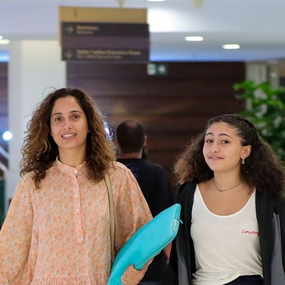 Filha de Camila Pitanga vive longe dos holofotes